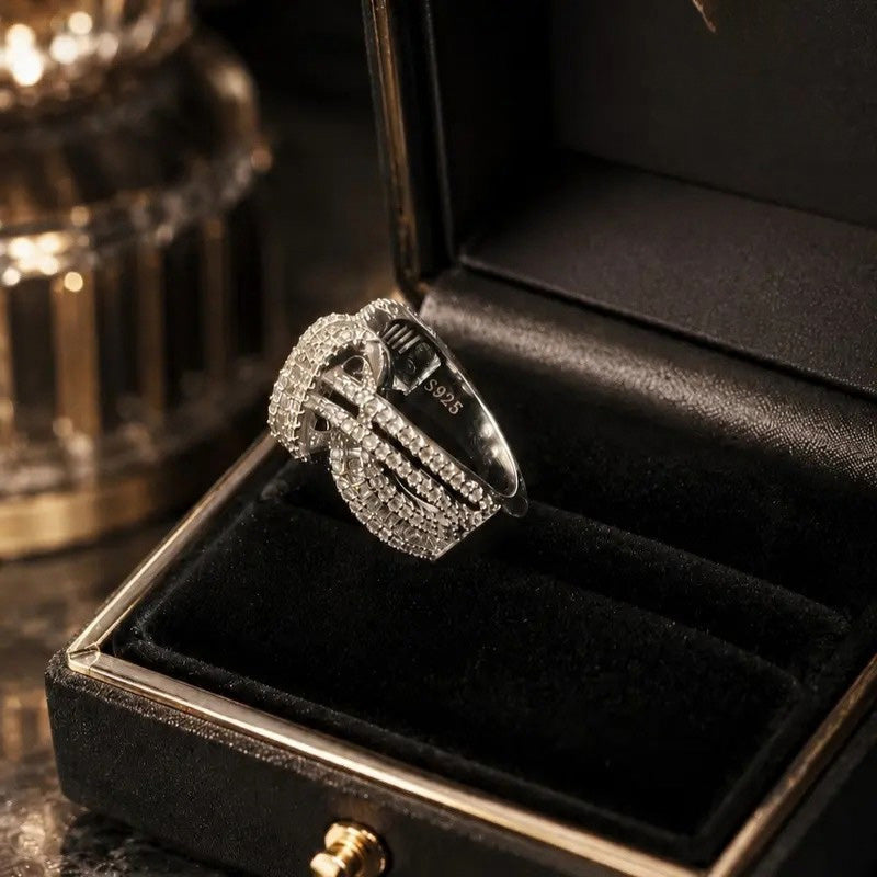 💍💎Efektowny pierścionek z błyszczącą kokardą