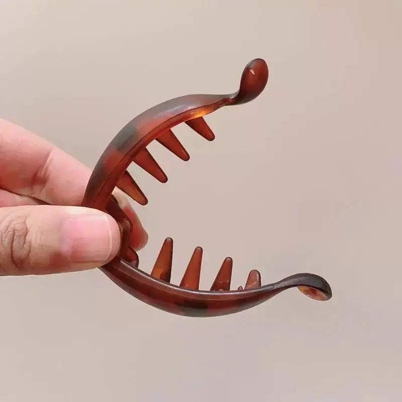 🍌💖 Antypoślizgowe mini-spinki do włosów w kształcie banana (zestaw 4 sztuk)