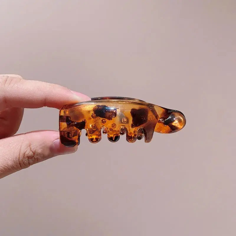 🍌💖 Antypoślizgowe mini-spinki do włosów w kształcie banana (zestaw 4 sztuk)