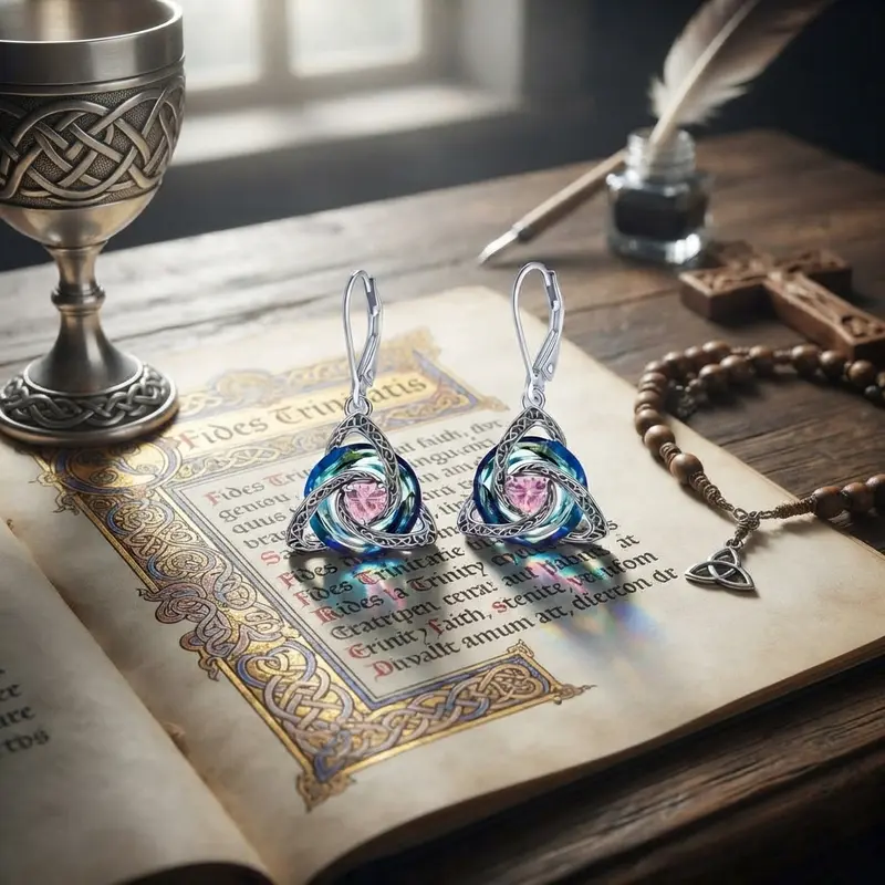💎🔮Kolczyki z węzłem trójcy celtyckiej i kamieniem szlachetnym