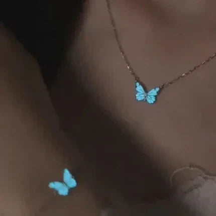🦋 Naszyjnik z niebieskim motylem – stylowy i elegancki, wykwintny design, idealny na co dzień 💎✨