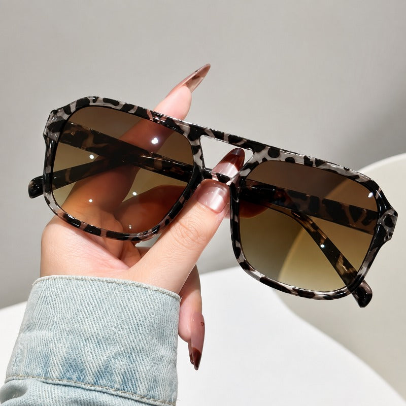 ✨🎁 Kup 1, a drugi dostaniesz gratis 🔥 Najlepiej sprzedający się produkt w 2026 roku🕶️ Szklanki retro z płaskim daszkiem