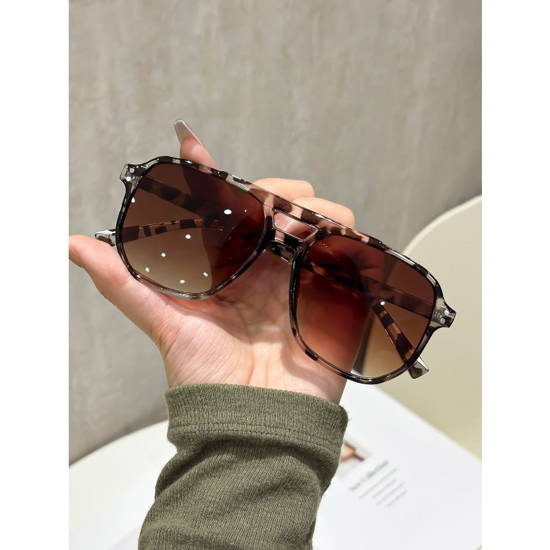✨🎁 Kup 1, a drugi dostaniesz gratis 🔥 Najlepiej sprzedający się produkt w 2026 roku🕶️ Szklanki retro z płaskim daszkiem