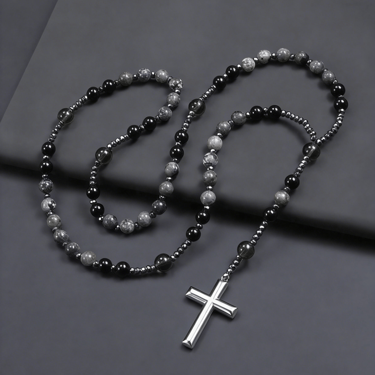 📿💫 Naszyjnik-różaniec z uzdrawiającym kryształem Yooperlite (Fire Stone) | Wisiorek ochronny reagujący na światło UV
