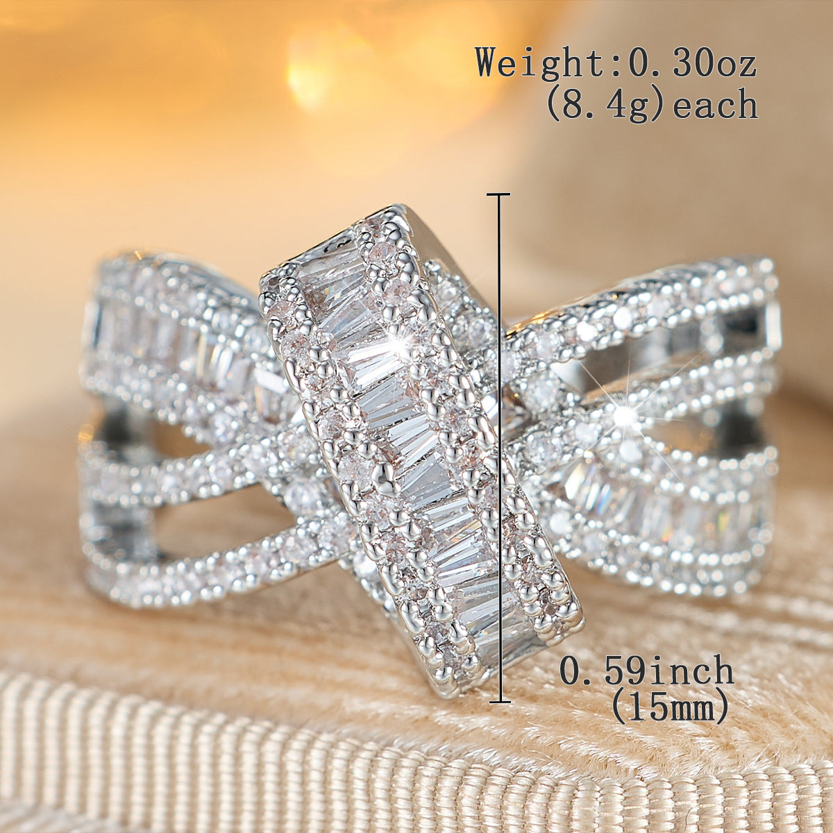 💍💎Efektowny pierścionek z błyszczącą kokardą