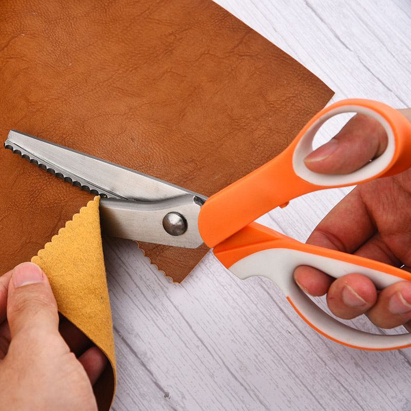 ✂️🧵Wielofunkcyjne trójkątne nożyczki ząbkowane ze stali nierdzewnej